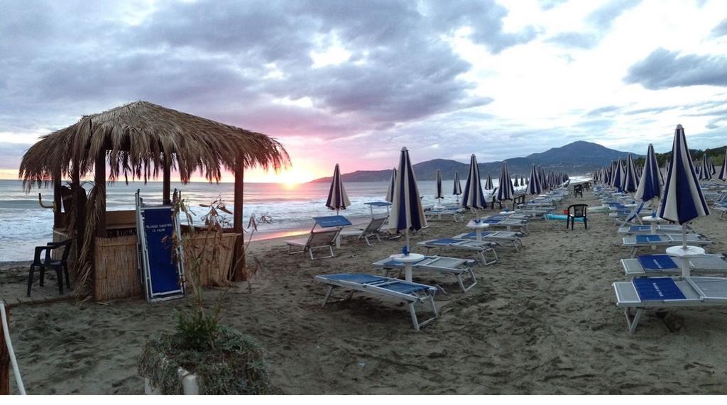 Villaggio Le Palme Ascea Esterno foto